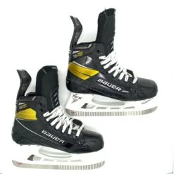 Bauer Supreme Ultrasonic - Pro Stock Hockey Skates - Size 7.75D -Hockey Specialty Shop Photo2023 03 24 70941PM scaled