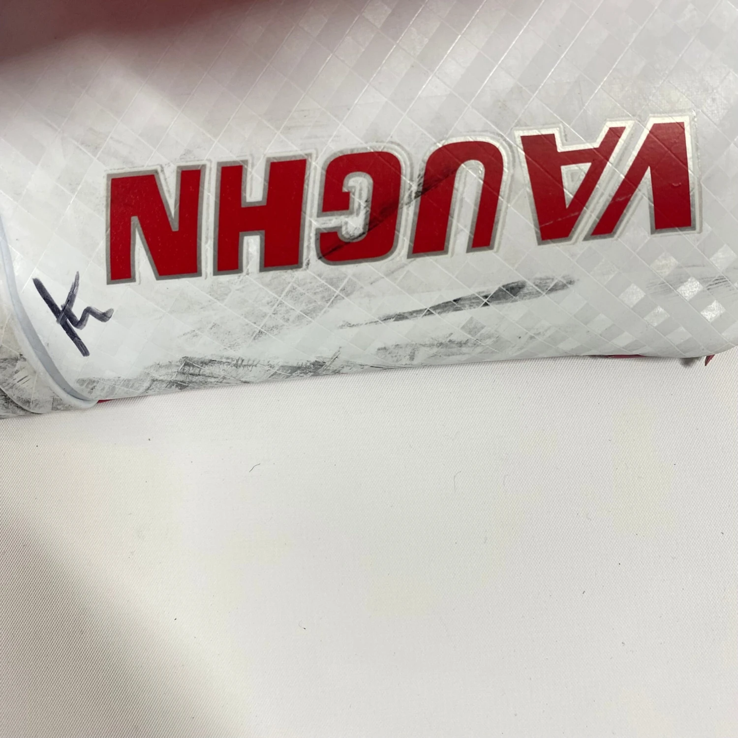 Vaughn Velocity V9 - Used Pro Stock Goalie Blocker (Red/White) 5 Vaughn Velocity V9 - Used Pro Stock Goalie Blocker (Red/White) - Image 5