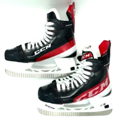 CCM Jetspeed FT4 Pro - Pro Stock Hockey Skates - Size 9 -Hockey Specialty Shop Side1 f3e3bdeb f35c 47de aae1 0258a94a0426
